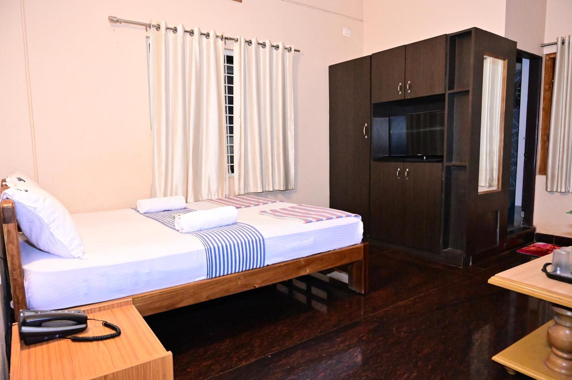 Jaya Paradise Māvalli Εξωτερικό φωτογραφία