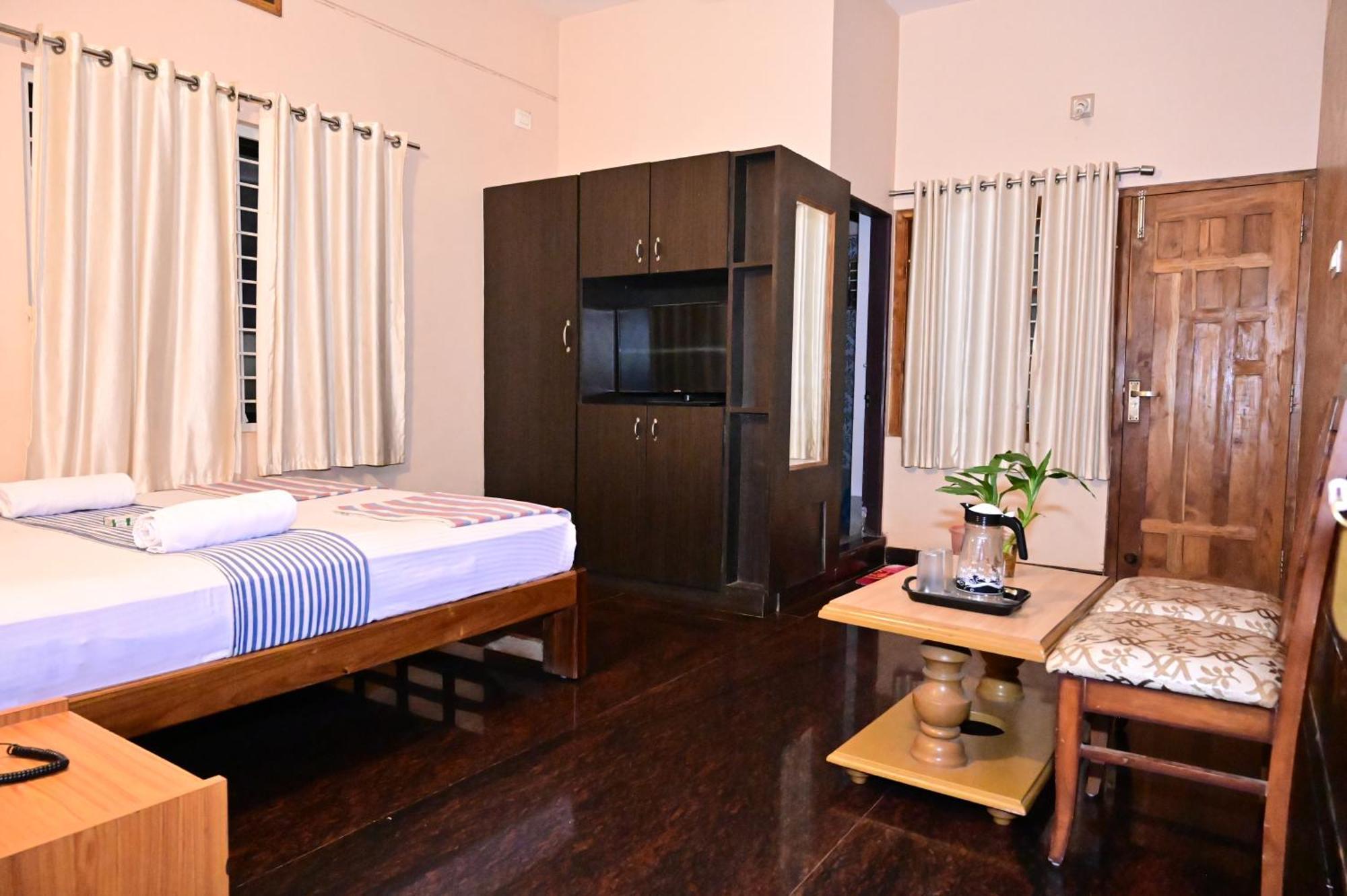 Jaya Paradise Māvalli Εξωτερικό φωτογραφία